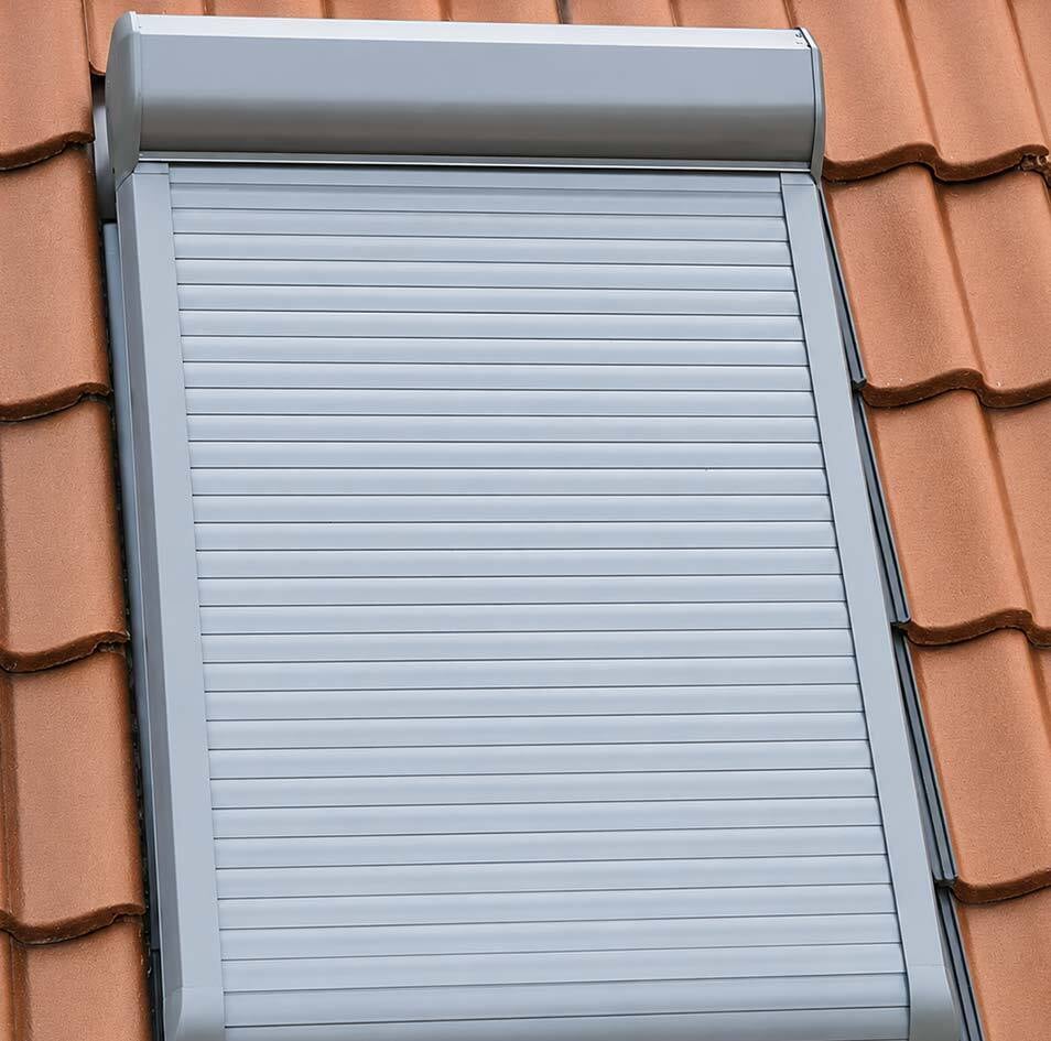 odem-estores-e-cortinas-para-janelas-de-sotao-como-escolher-o-modelo-certo-odem